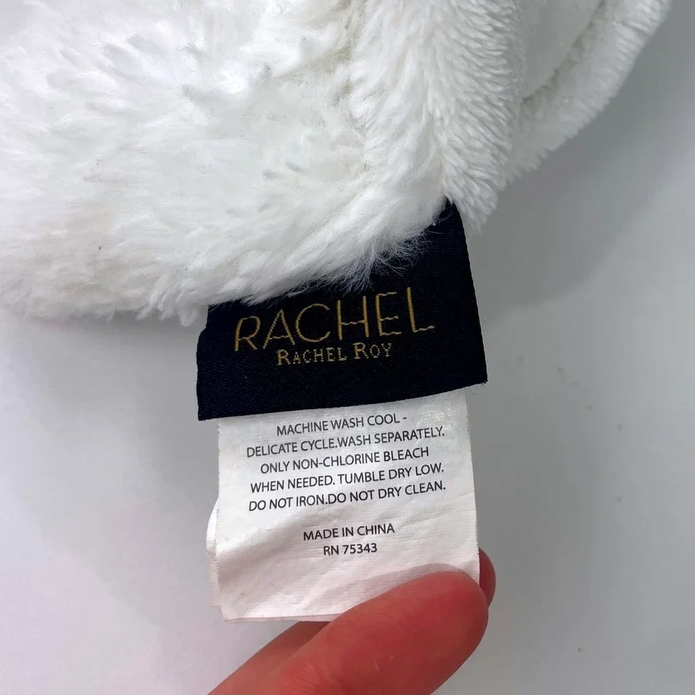 Rachel Roy White Plush Throw Blanket Comfortable Soft Fuzzy Cozy 63 in x 75 inch